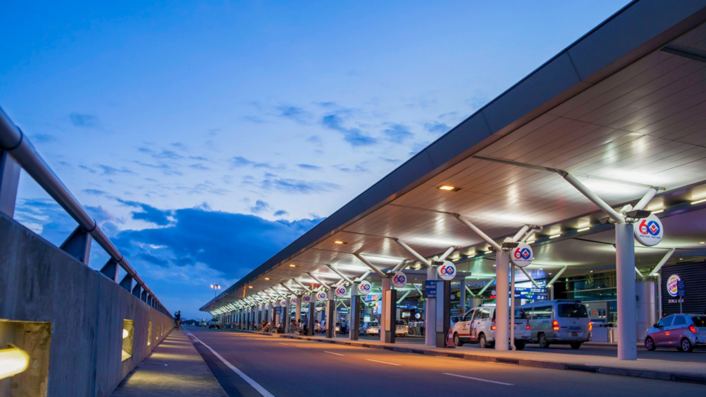 https://karachirentcar.com/karachi-airport-car-rental-transfer-guide/